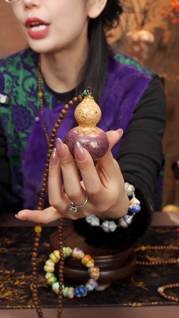 155 --大漆脖挂小葫芦---158