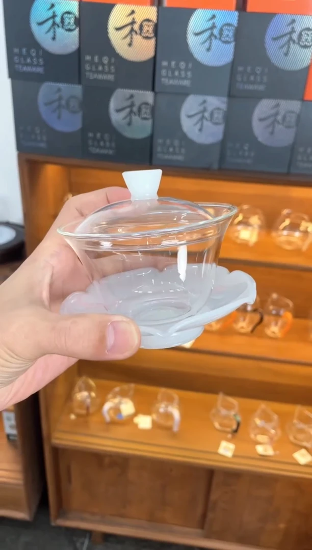 荷叶盖碗白玉色