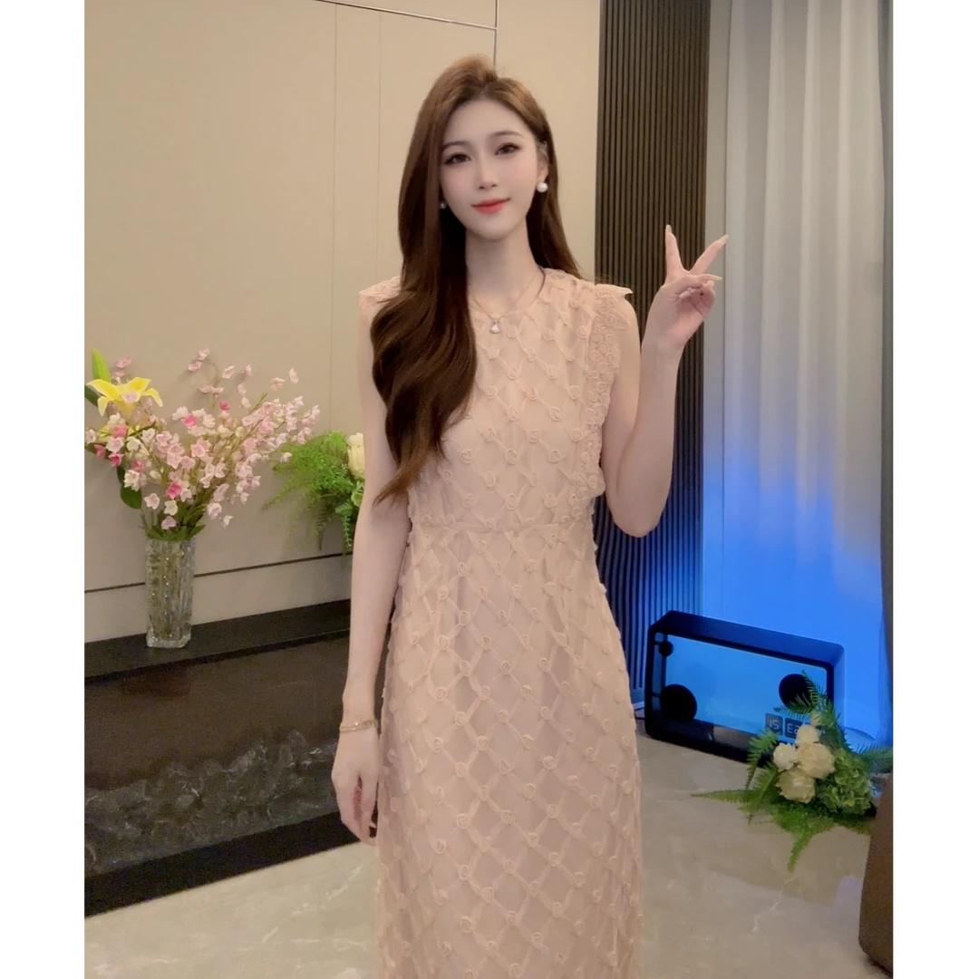 【雾色玫瑰】设计感收腰蕾丝连衣裙女新款夏季粉色无袖长裙 060901