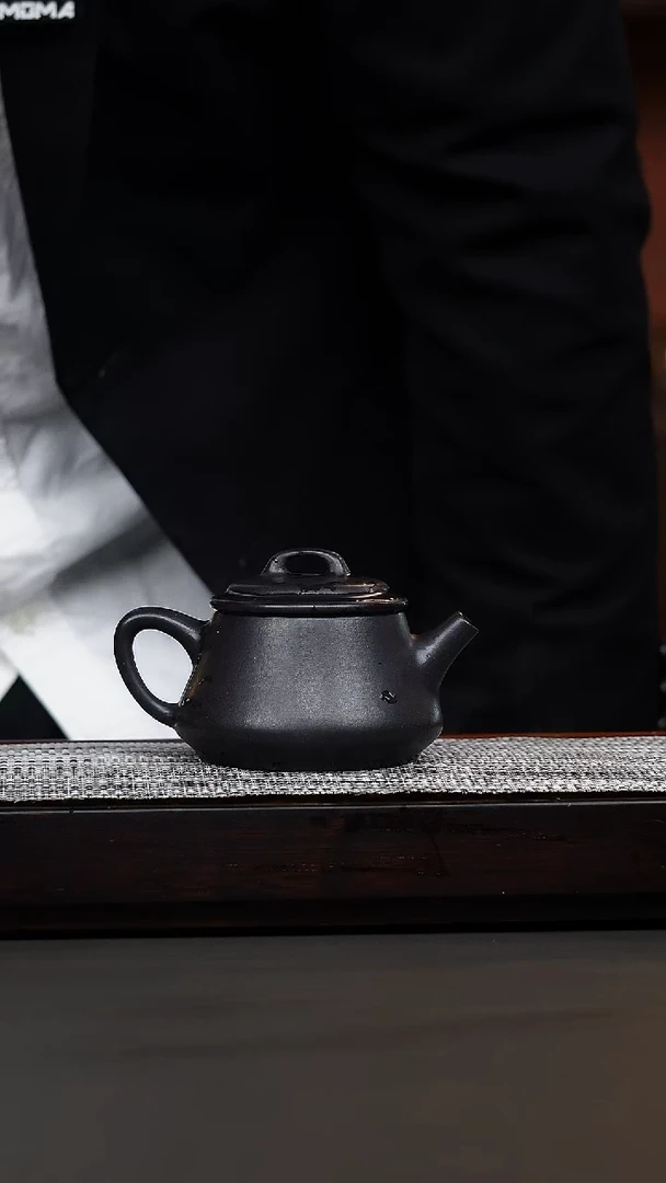 茶壶紫砂黑泥础瓢