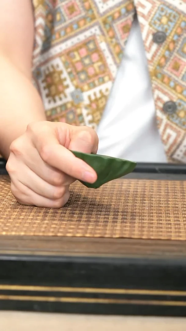 茶壶紫砂6《荷叶茶漏》民国绿