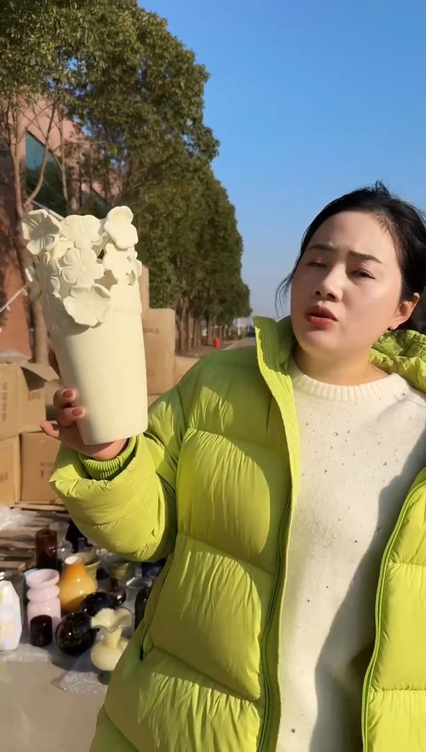 YS-ZZ-镂空陶瓷花瓶