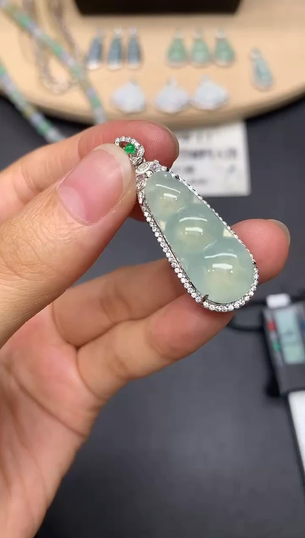 翡翠银S925镶嵌吊坠(不含链)福豆【多样性发其一】