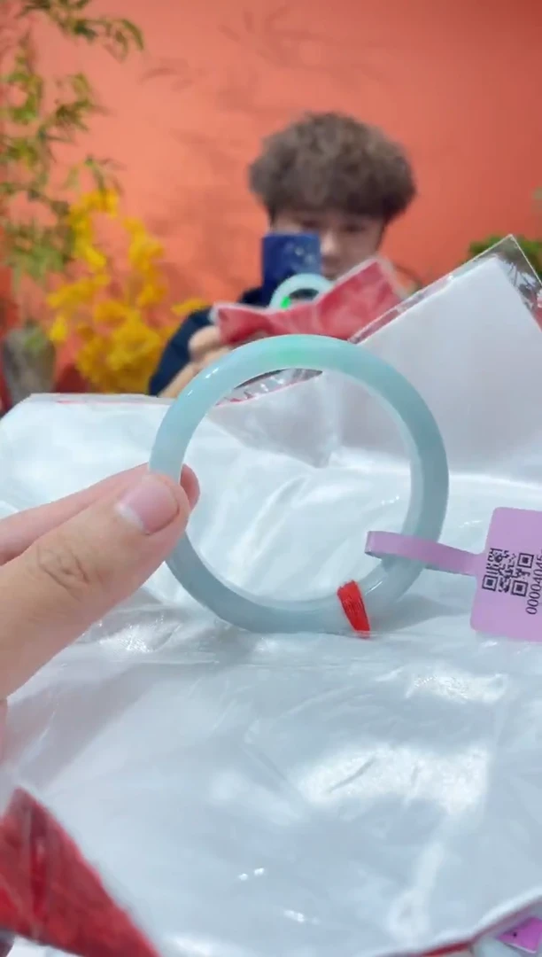 未镶嵌手镯翡翠10