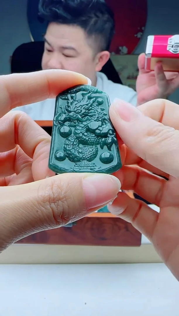 颈饰未镶嵌翡翠多样性发其一