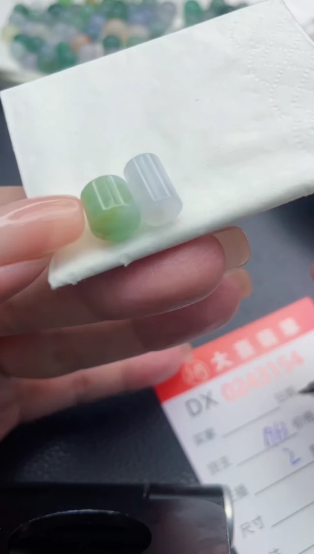 定制翡翠未镶嵌珠子