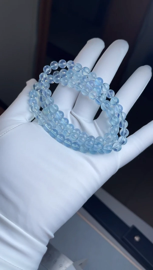 蓝色设计师款手串