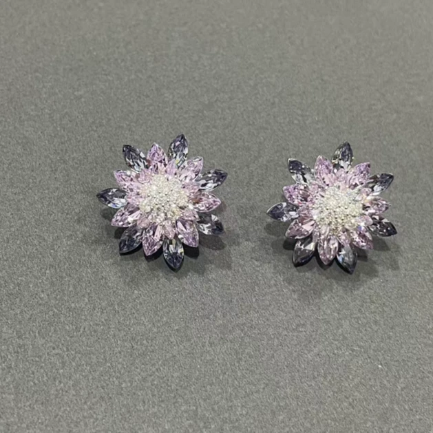 kasiya/卡思雅 铜合金锆石耳饰 时尚三色花耳钉简约气质