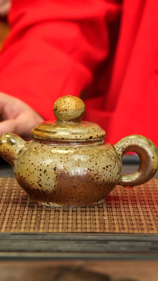 【闪购商品】紫砂茶壶GFY66道洪款 金丝楠柴烧