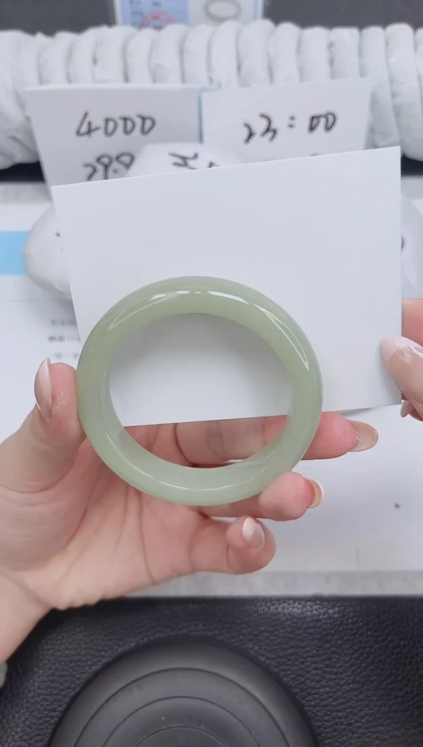 未镶嵌手镯石英质玉73-52