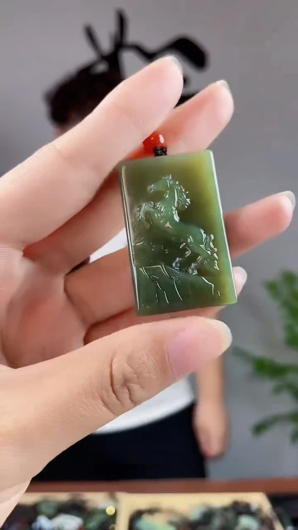 和田玉未镶嵌颈饰拍一发一，多样性发货