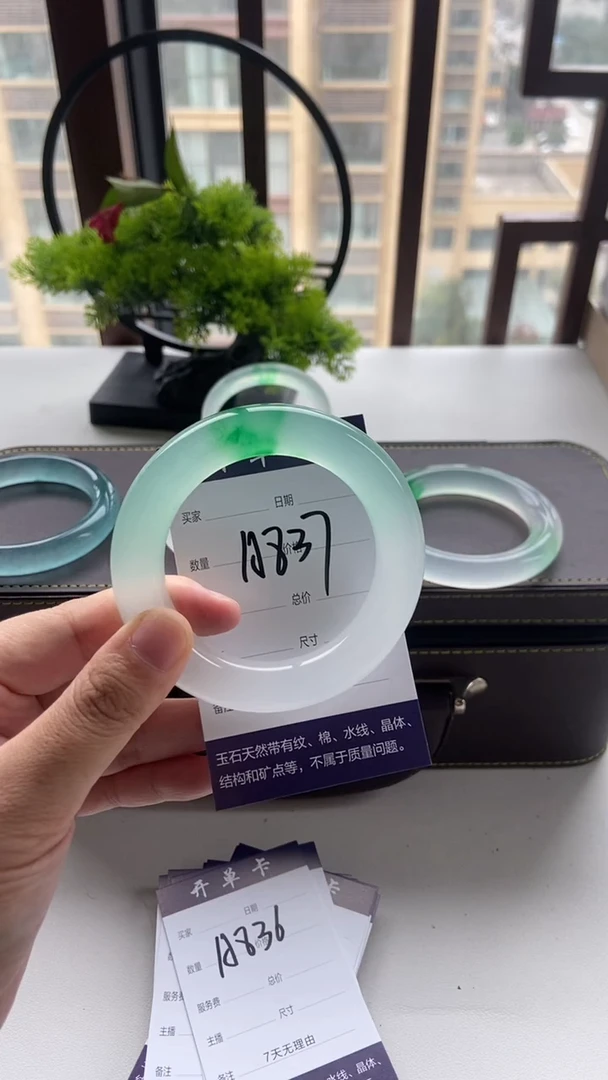 啵*桃一物一拍  专拍链接