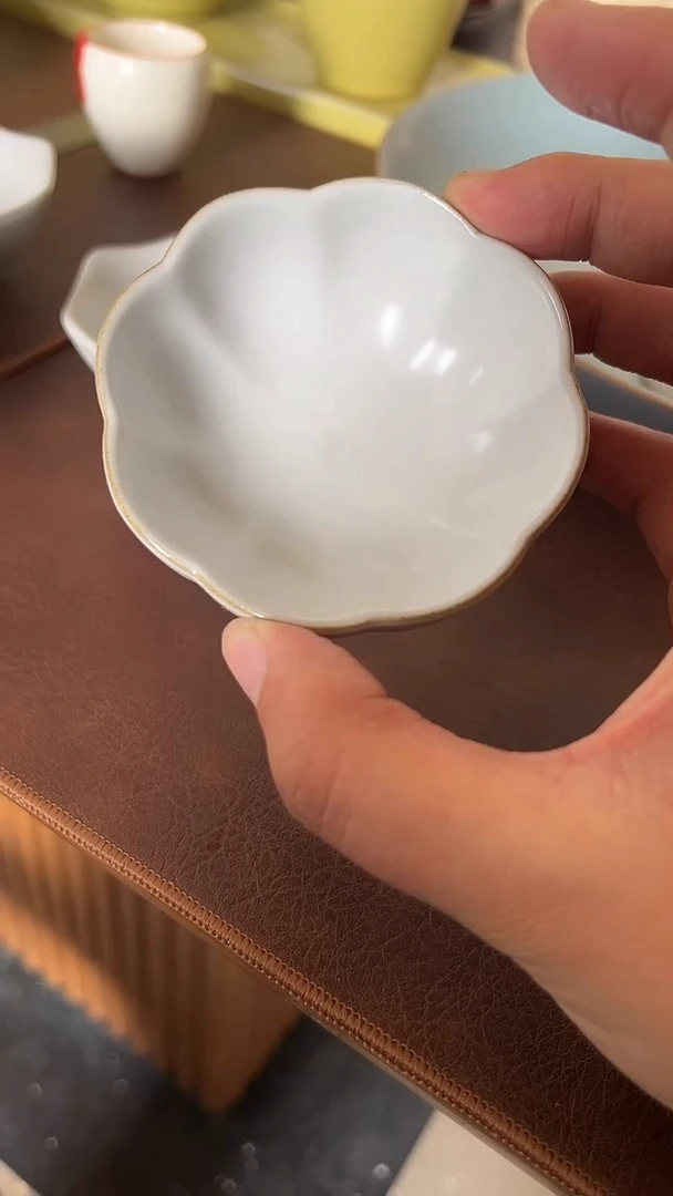 【闪购商品】月白花瓣杯月白花瓣杯