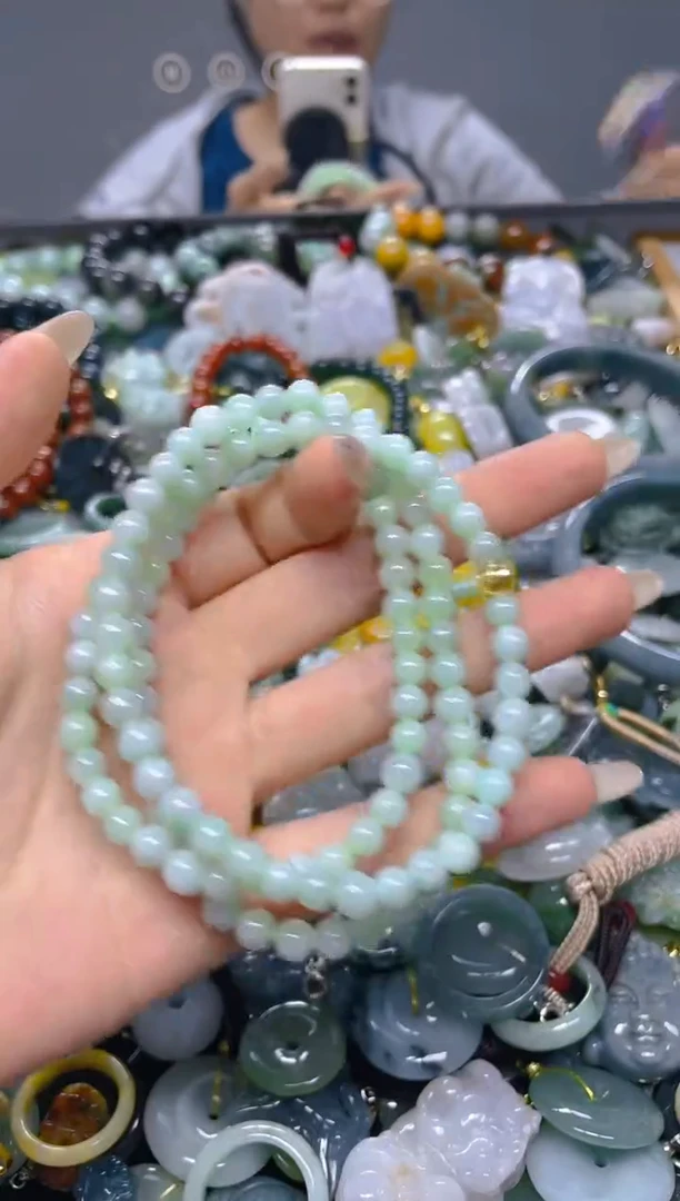 颈饰未镶嵌翡翠5MM/ U /翡翠A货，一件也是批发价