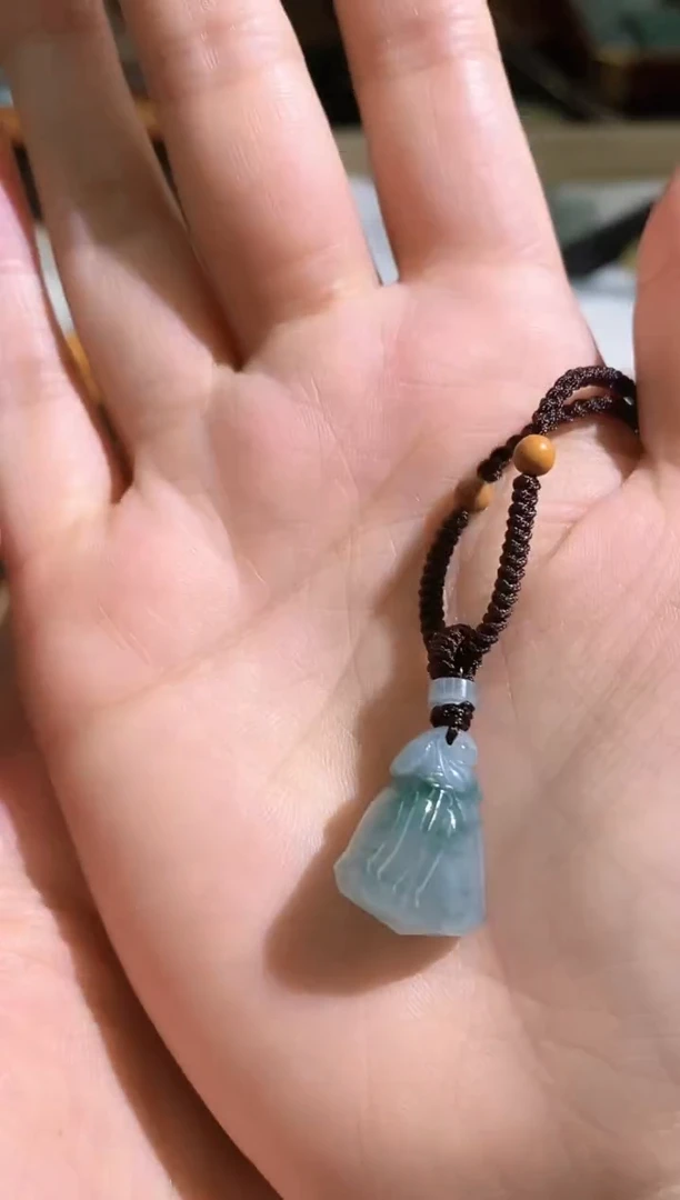 【闪购商品】翡翠颈饰未镶嵌250308270