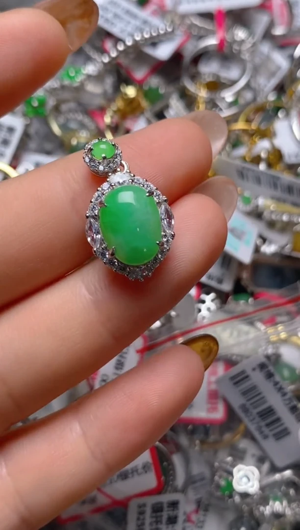 银S925镶嵌戒指翡翠百内无证书