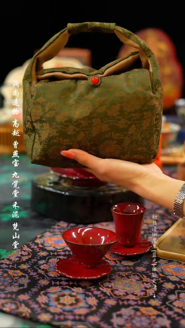 【闪购商品】绿色包··············