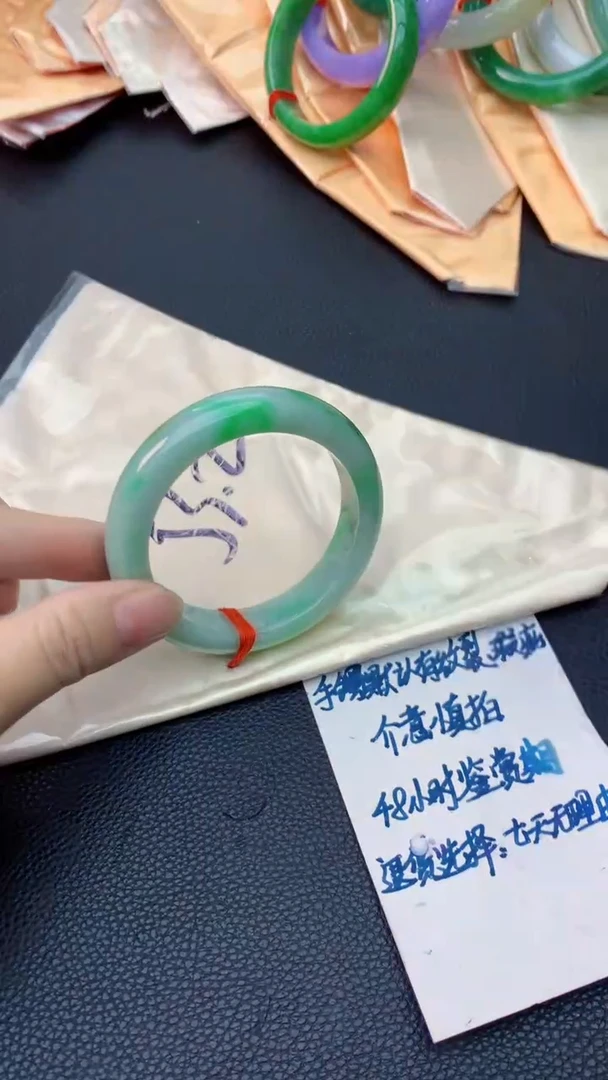 翡翠手镯未镶嵌0952428898
