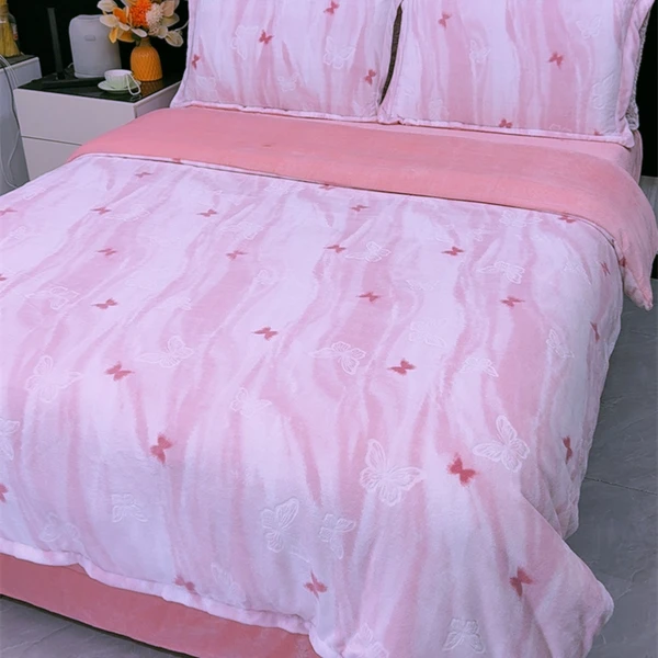 加厚保暖6D雕花绒牛奶绒被套四件套提花毛绒被罩床上用品套件简约