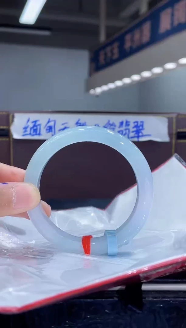 未镶嵌手镯翡翠7