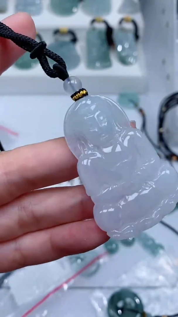 颈饰未镶嵌翡翠吊坠