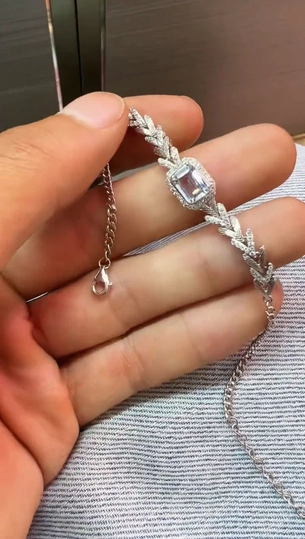 银S925镶嵌手链海蓝宝石1216m087多样性发其一