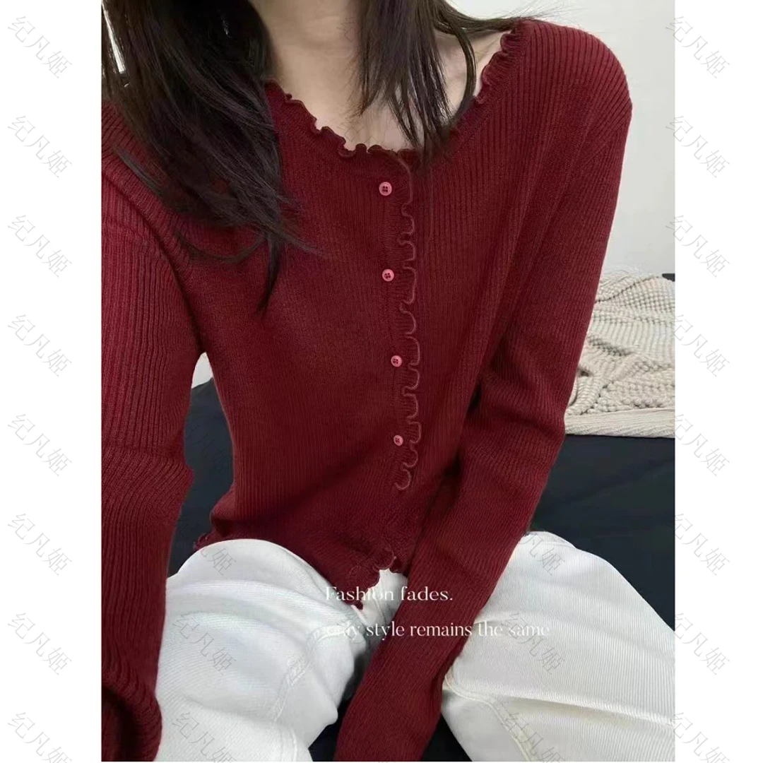 纪凡姬/3942-木耳波浪花边春季女士大大方方针织打底衫