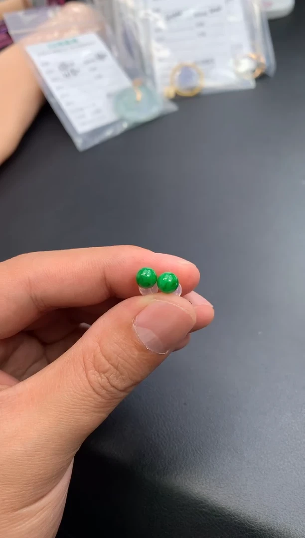 18K金镶嵌定制翡翠48小时鉴赏期 退货不扣服务费