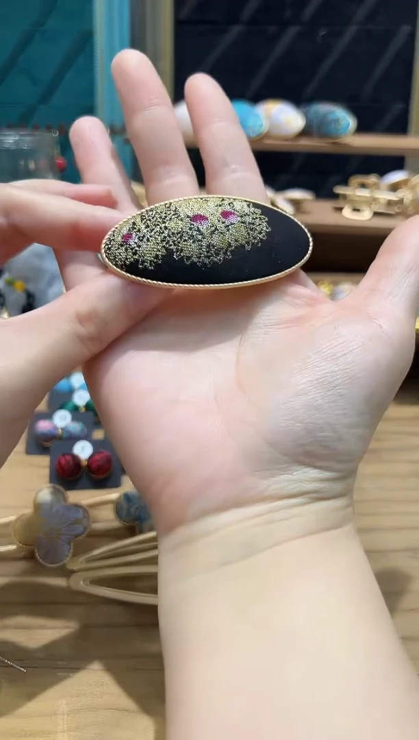 【闪购商品】【孤品一物一拍】小号黑金蝴蝶小号弹簧夹