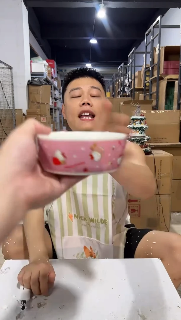 瓷片粉色kt猫碗 陶瓷材质