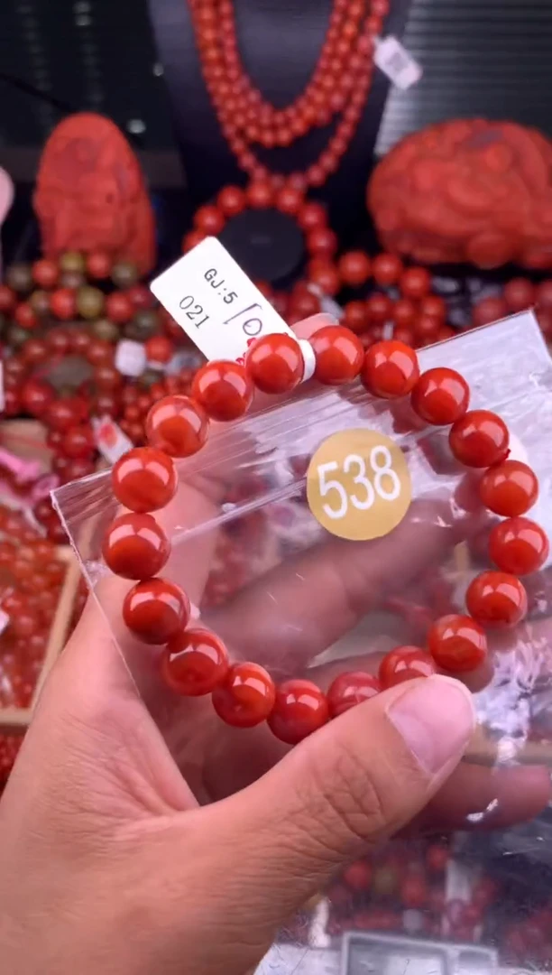 南红玛瑙未镶嵌珠宝奇石538-10