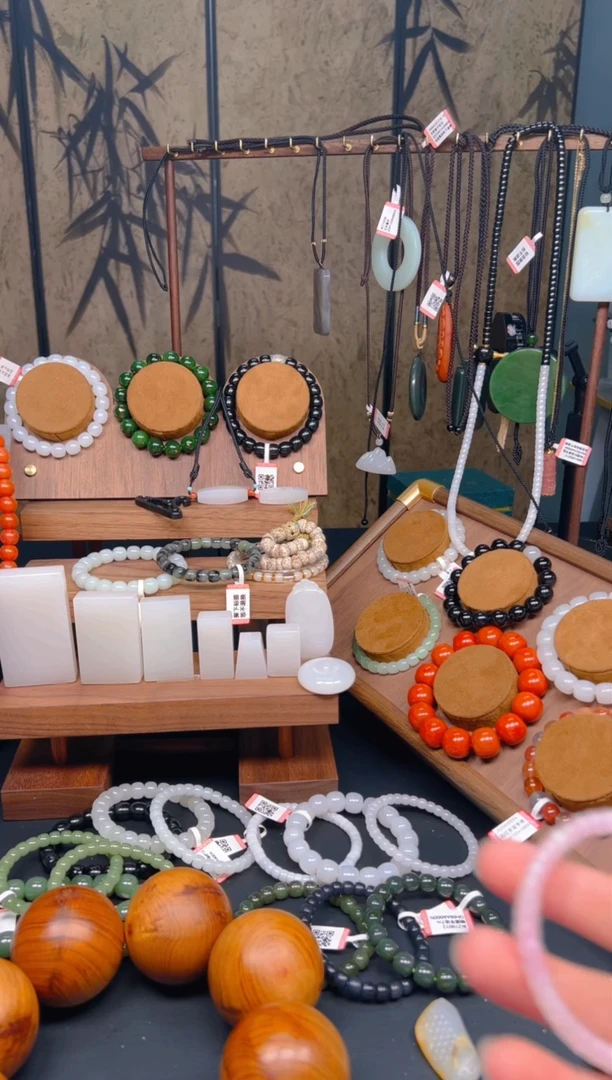 未镶嵌手串和田玉汪****保JKZ10049