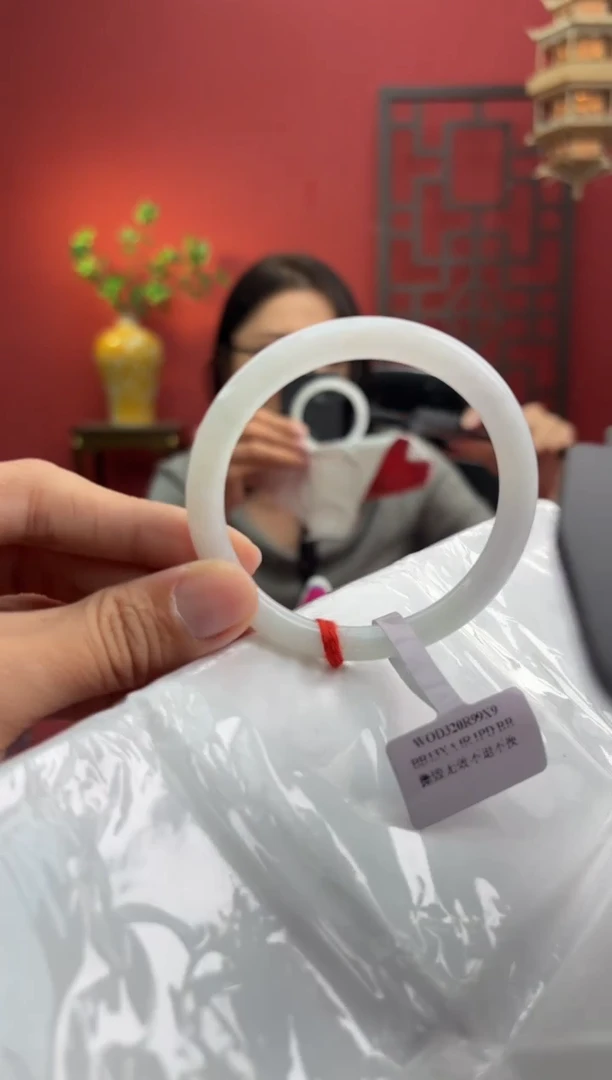 未镶嵌手镯（圆镯）翡翠翡翠手镯20