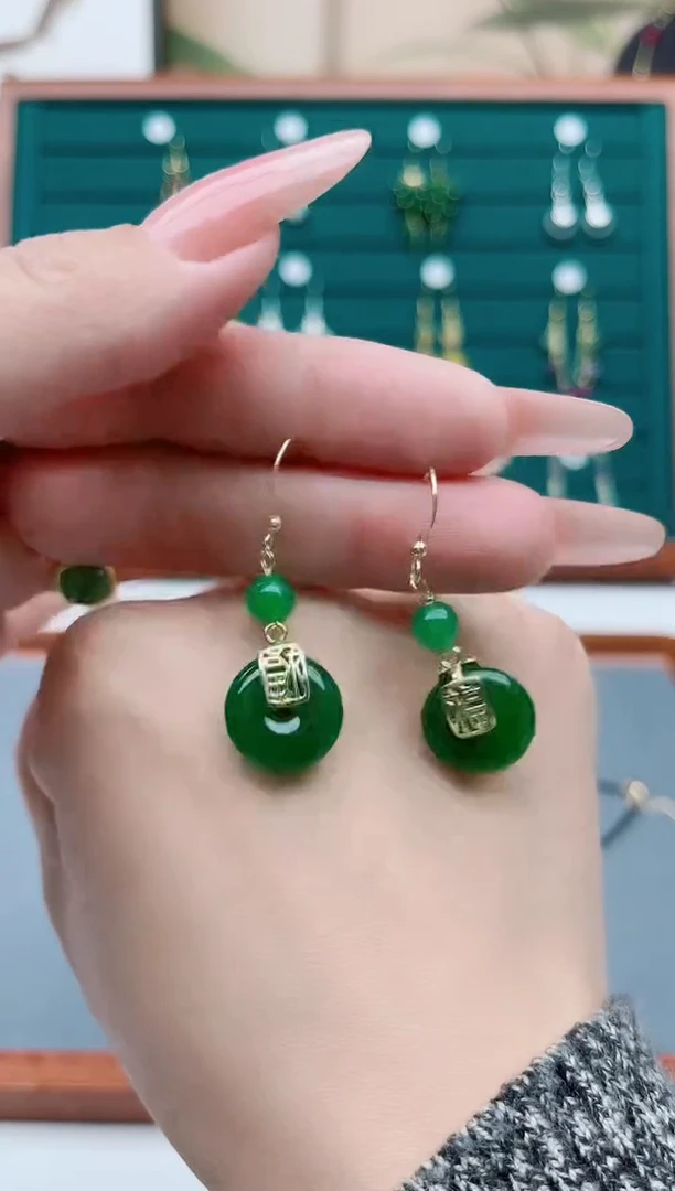 【闪购商品】石英质玉耳饰银S925镀金镶嵌00绿福字平安扣