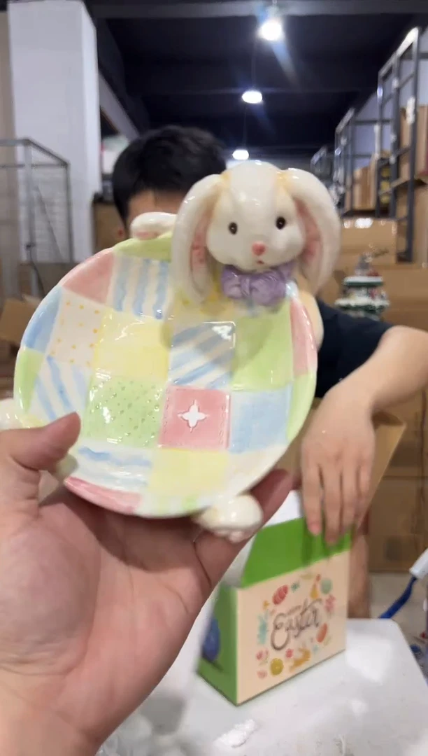 瓷片绿色原盒兔子糖果碗