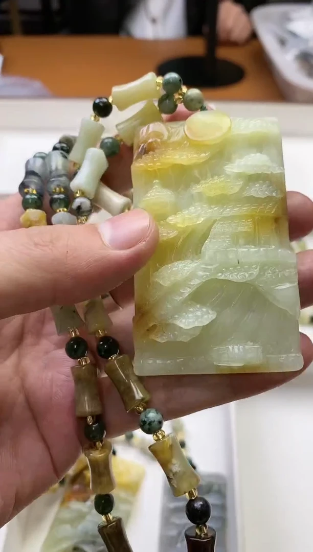 【闪购商品】蛇纹石玉其它未镶嵌多样性发货一个