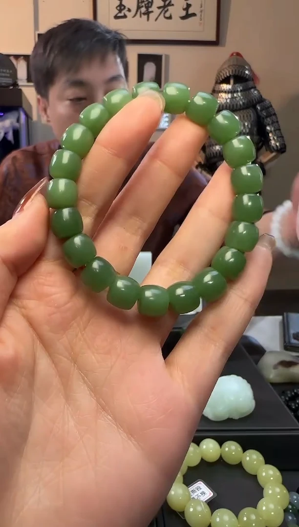 颈饰未镶嵌和田玉碧玉直切手串