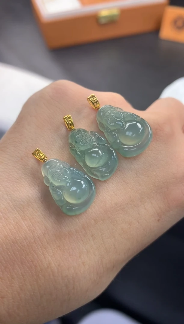 颈饰18K金镶嵌翡翠FA332 翡翠财神 多样性发其一赠皮绳