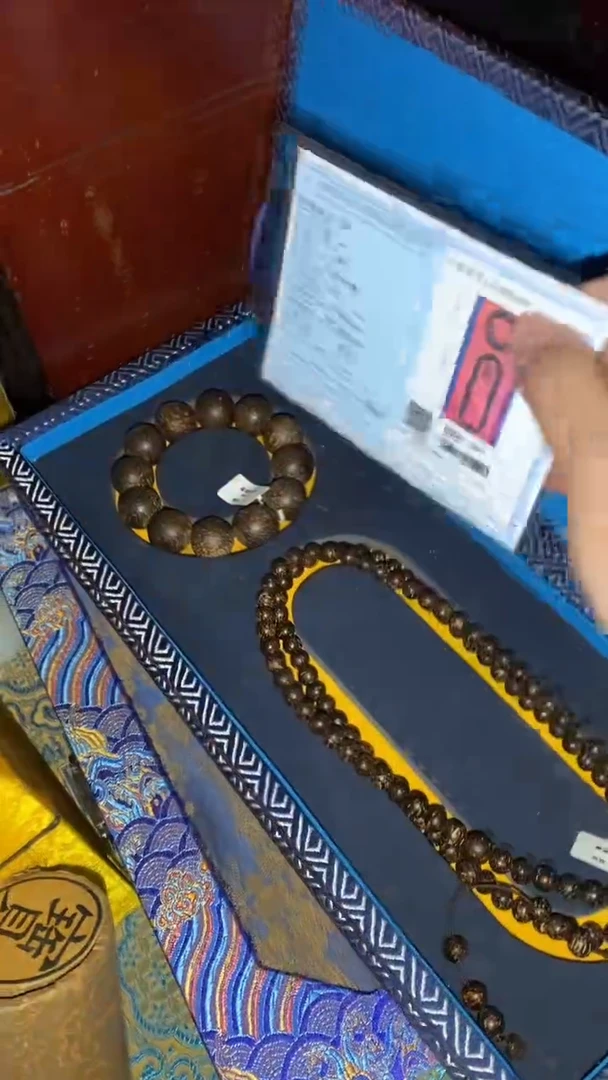 【闪购商品】木暮素优选一一一海南金星沉锦盒一套