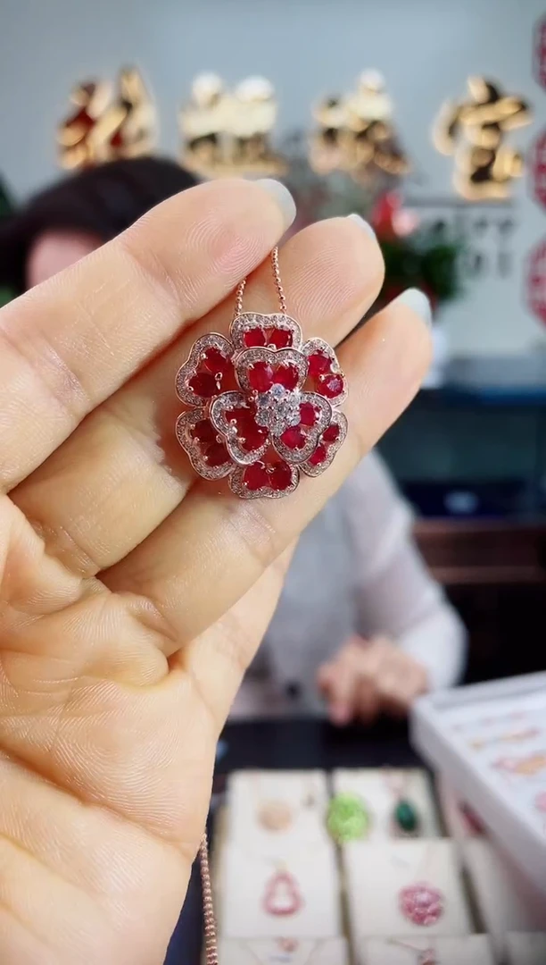 【闪购商品】红宝石颈饰银S925镶嵌吊坠