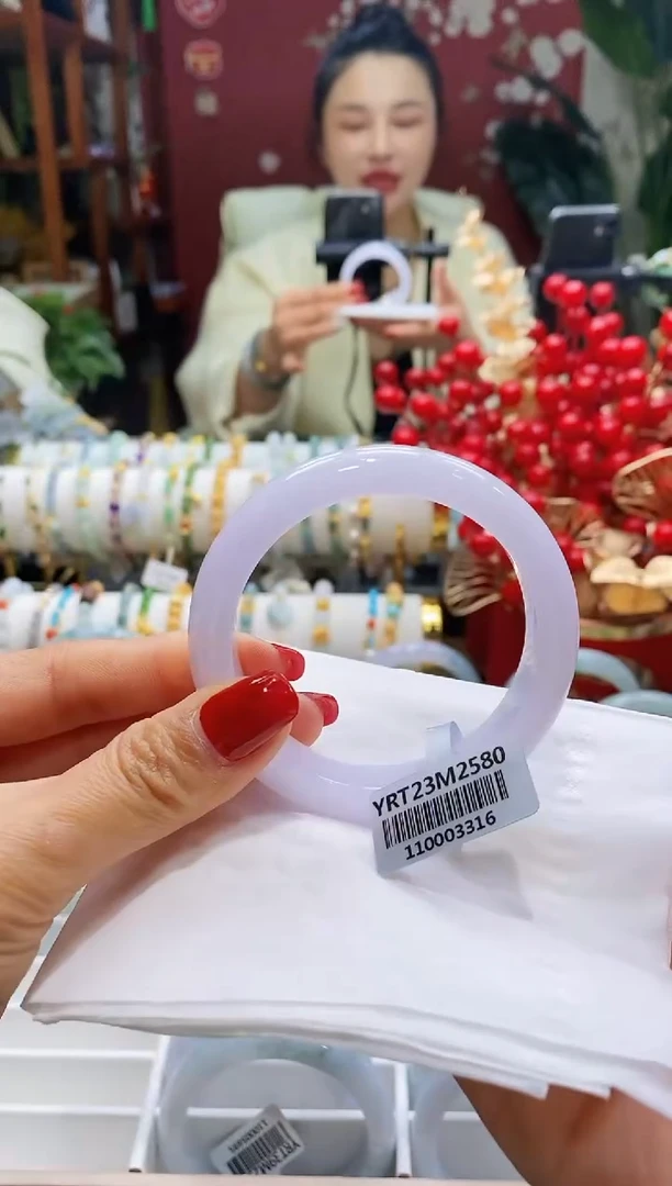 【闪购商品】翡翠手镯未镶嵌89冰淡粉紫54-56/12.3*8.2