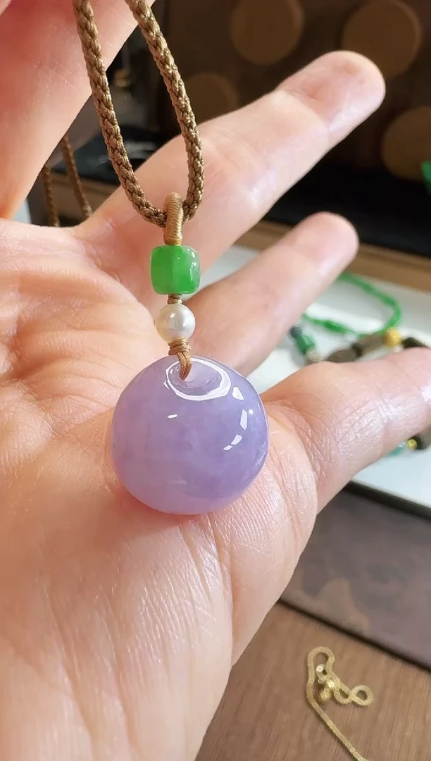 颈饰未镶嵌翡翠吊坠