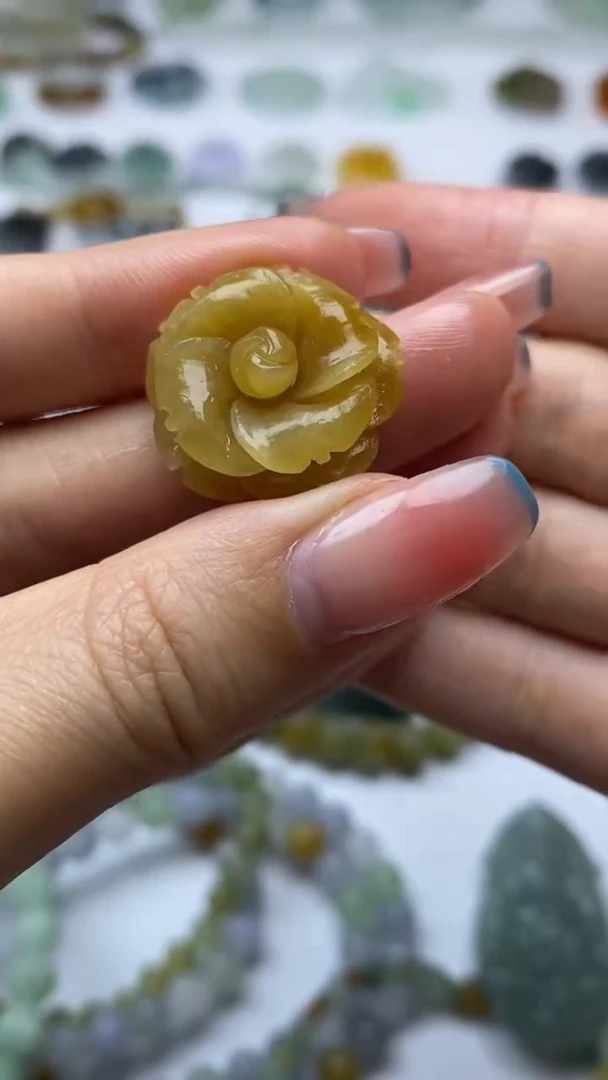 未镶嵌定制翡翠毛货定制不退不换