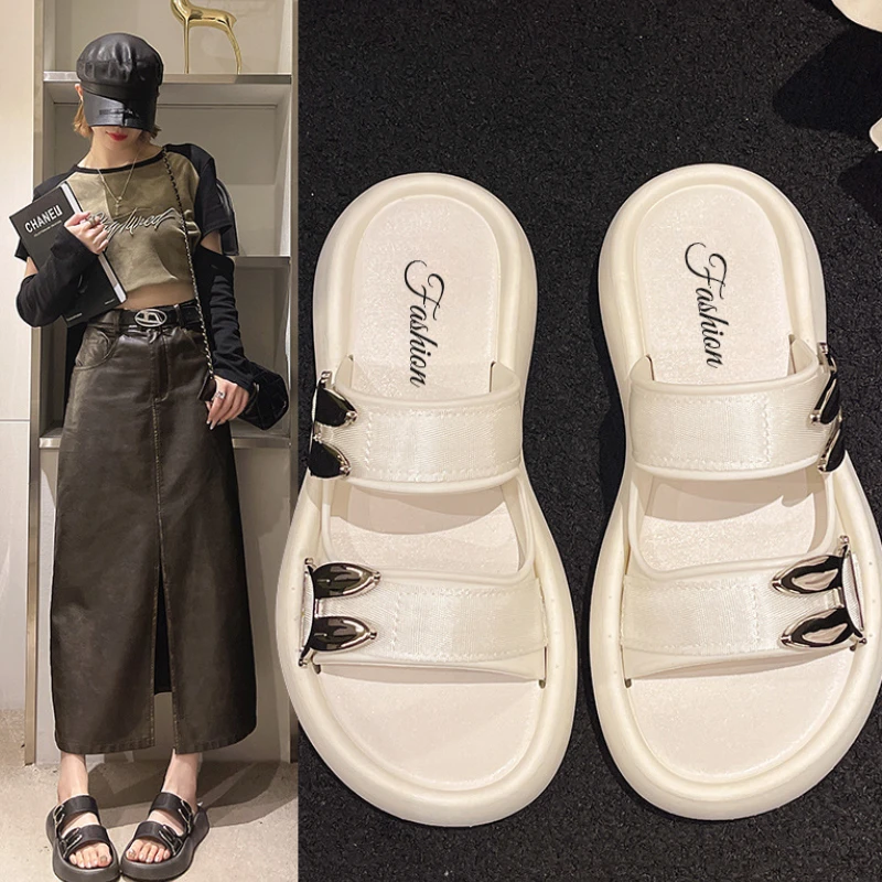 2025新款爆款8818金属兔夏季百搭结时尚外穿加厚沙滩女鞋