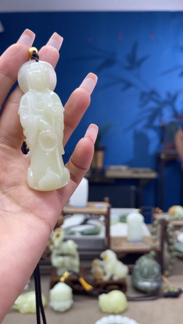 颈饰未镶嵌和田玉1