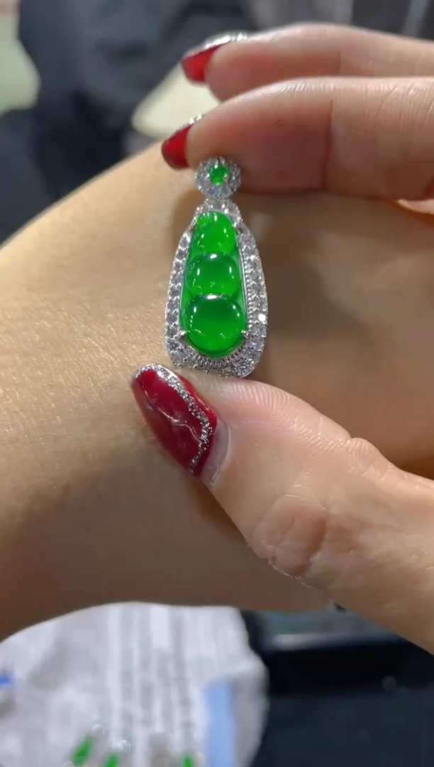 【闪购商品】定制翡翠未镶嵌天然A货翡翠假一罚四（多样性）