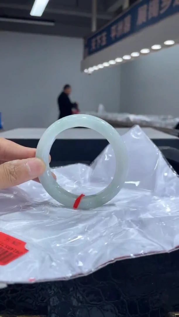 未镶嵌手镯翡翠29