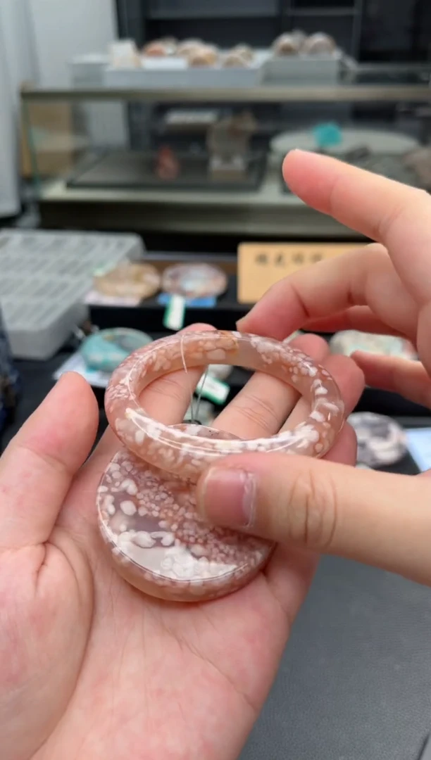 石英质玉手镯未镶嵌52圈口（赠送镯心）S9117221