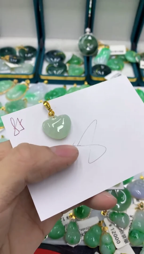 【闪购商品】翡翠颈饰未镶嵌11111111111