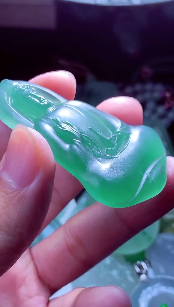 未镶嵌定制翡翠过***?翡翠毛货定制14